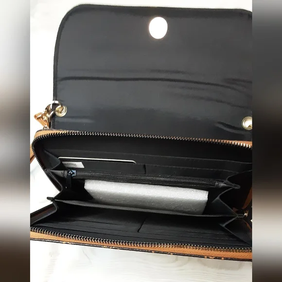 NWT BEVERLY HILLS POLO CLUB 3-WAY CROSSBODY PURSE - Picture 2 of 6